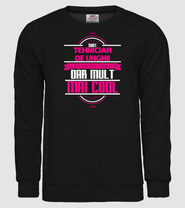 Sunt tehnician de unghii, la fel ca toți ceilalți, dar mult mai cool model negru pe tricou