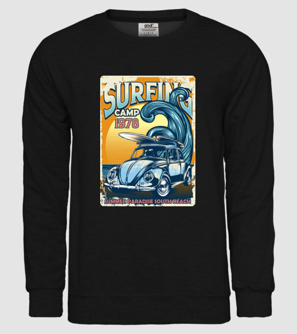 Surfer Camp model negru pe tricou
