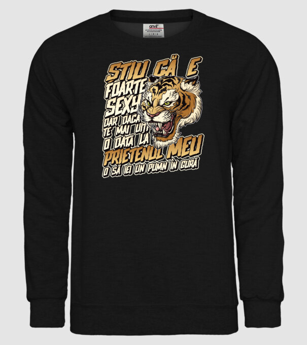 Știu că e foarte sexy, dar dacă te mai uiți o dată la prietenul meu, o să iei un pumn în gură model negru pe tricou