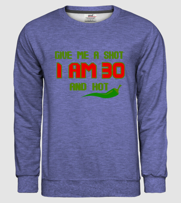 Give me a shot - 30 model albastru jeanși pe tricou