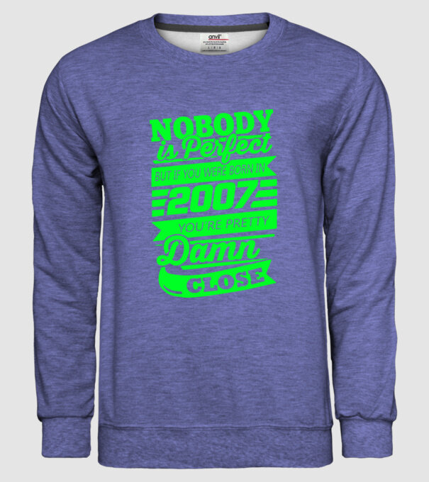 Nobody is perfect - Born in 2007 model albastru jeanși pe tricou