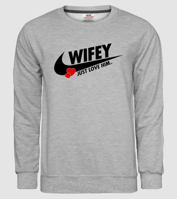 Wifey Just love him model gri pe tricou