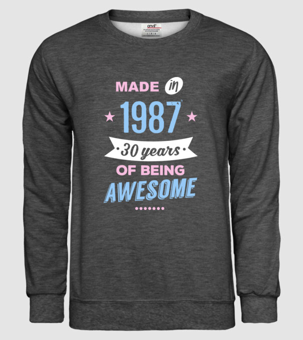 Made in - 1987 model gri închis pe tricou