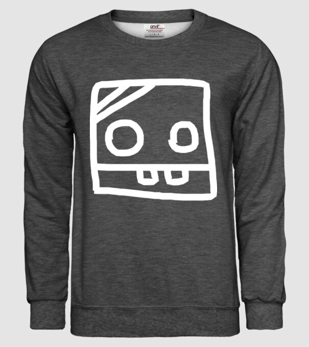 model gri închis pe tricou