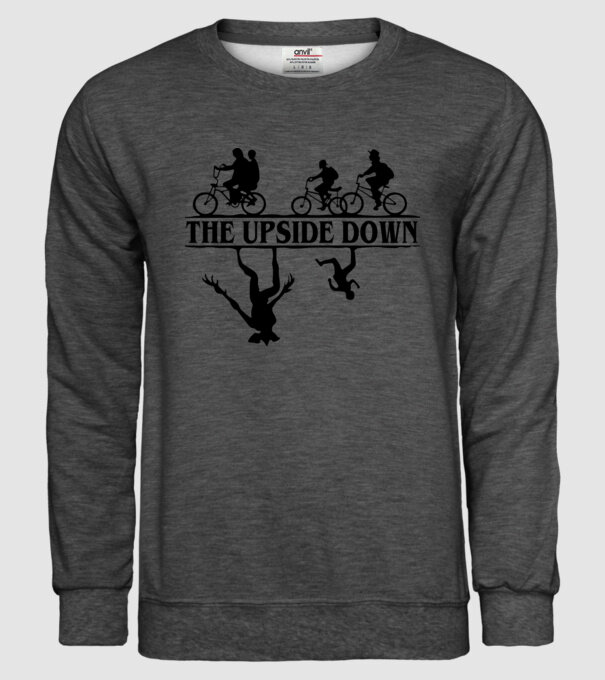 upside down model gri închis pe tricou