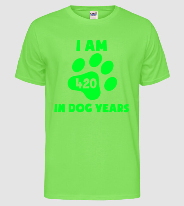 Dog Year - 420 model verde neon pe tricou