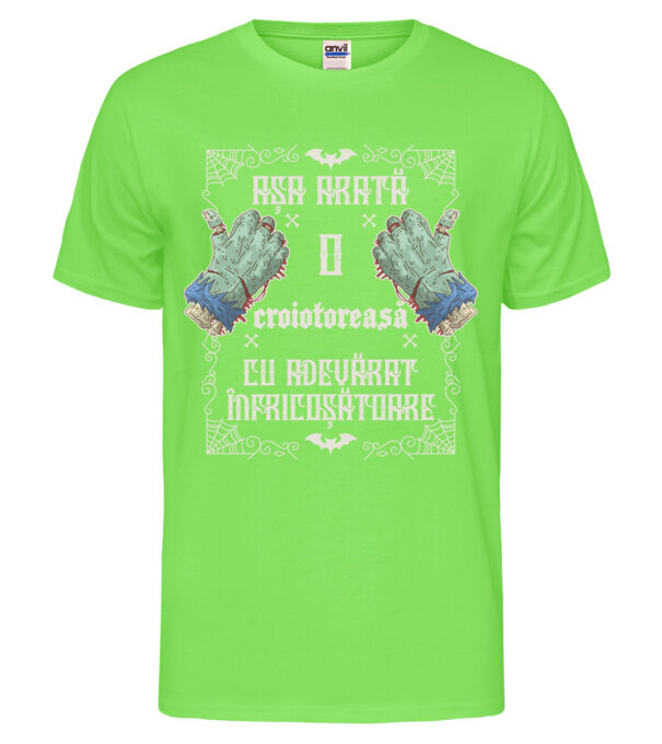  model  pe tricou