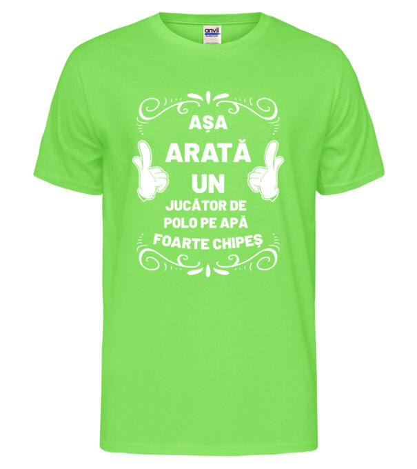  model  pe tricou