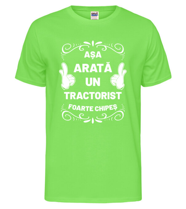  model  pe tricou