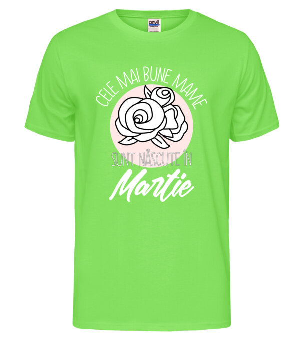  model  pe tricou