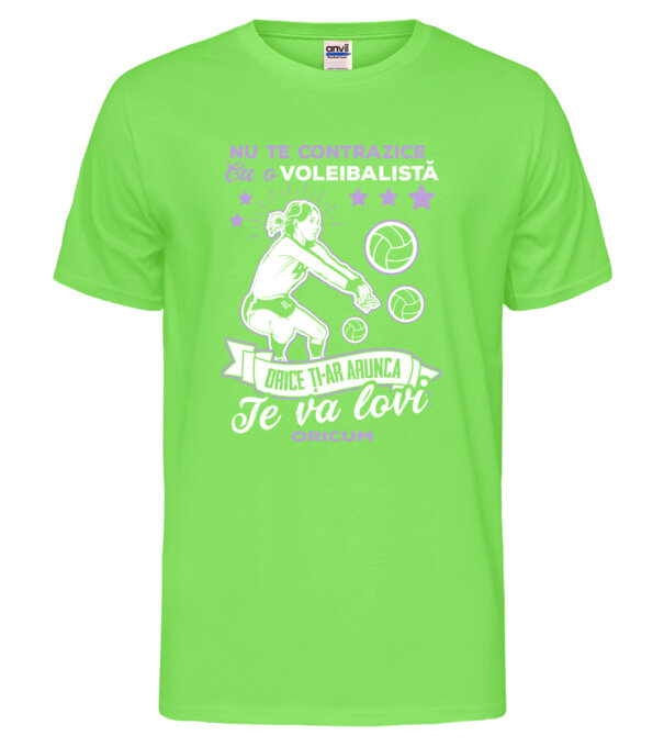  model  pe tricou