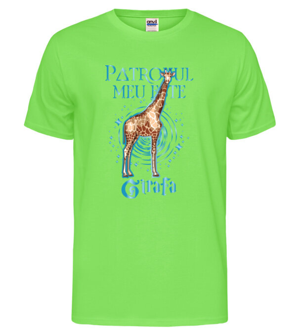  model  pe tricou