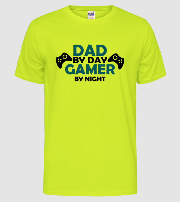 Dad by day gamer by night model galben neon pe tricou
