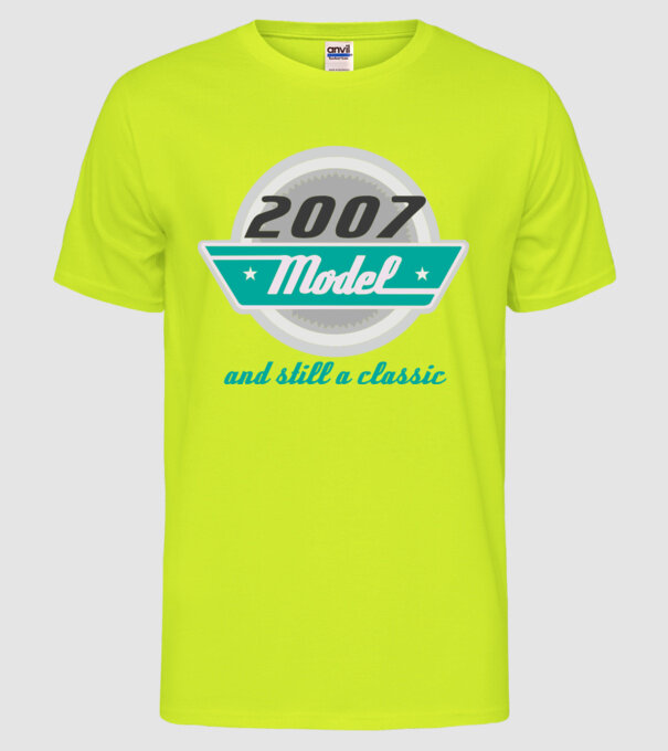 Model and still a classic - 2007 model galben neon pe tricou