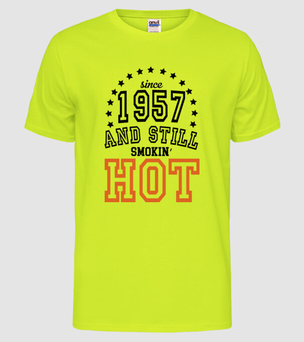 'Since and still smokin'' hot - 1957' model galben neon pe tricou