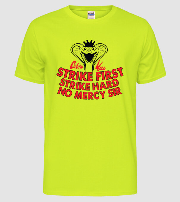 Strike first strike hard logo model galben neon pe tricou