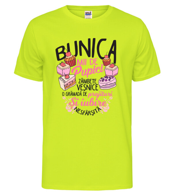  model  pe tricou