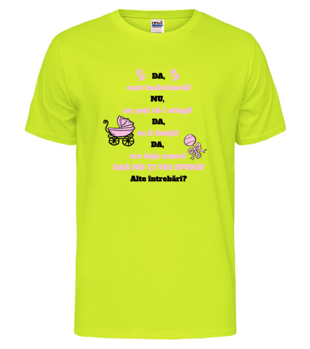  model  pe tricou