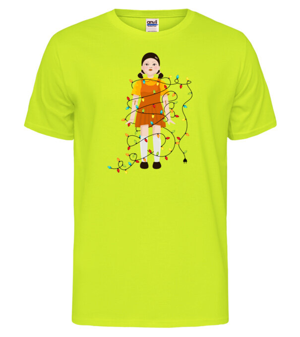  model  pe tricou