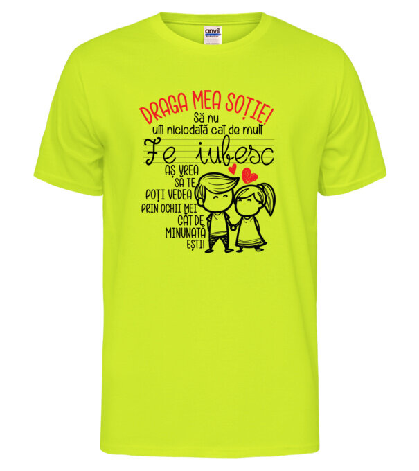  model  pe tricou