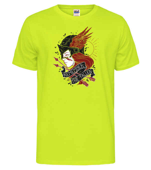  model  pe tricou