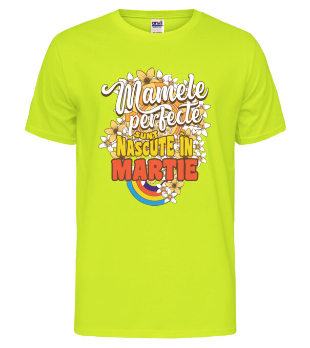  model  pe tricou