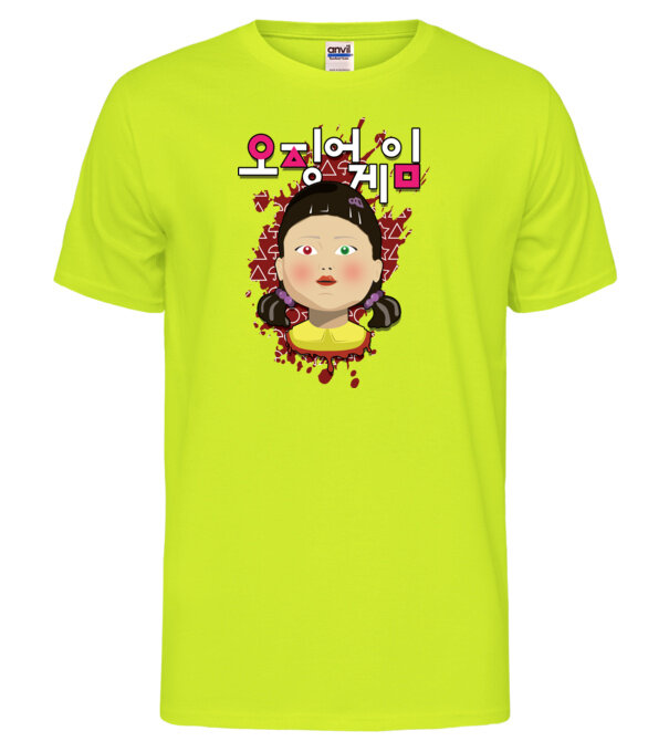  model  pe tricou