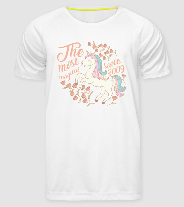 The most magical unicorn 1979 model alb pe tricou