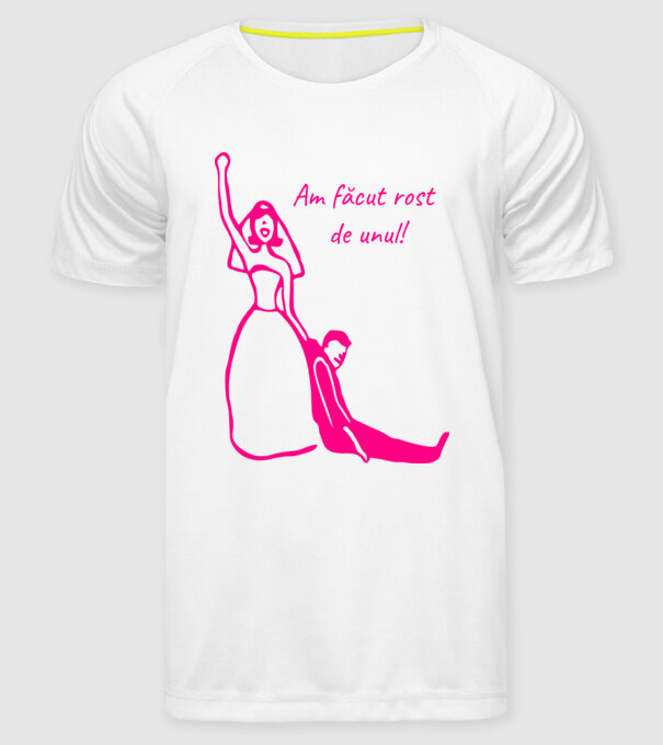 Am făcut rost de unul model alb pe tricou