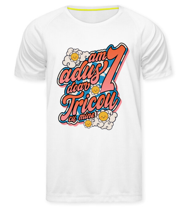  model  pe tricou