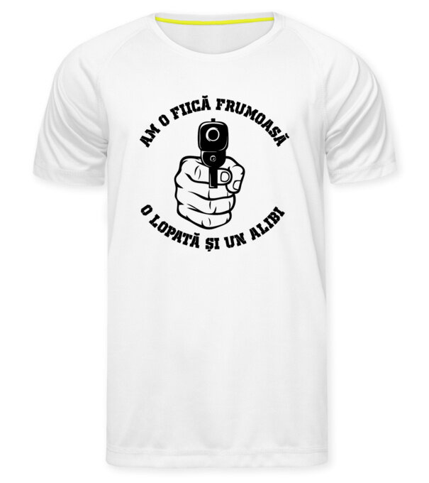  model  pe tricou
