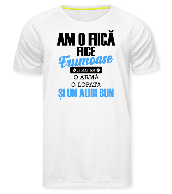  model  pe tricou
