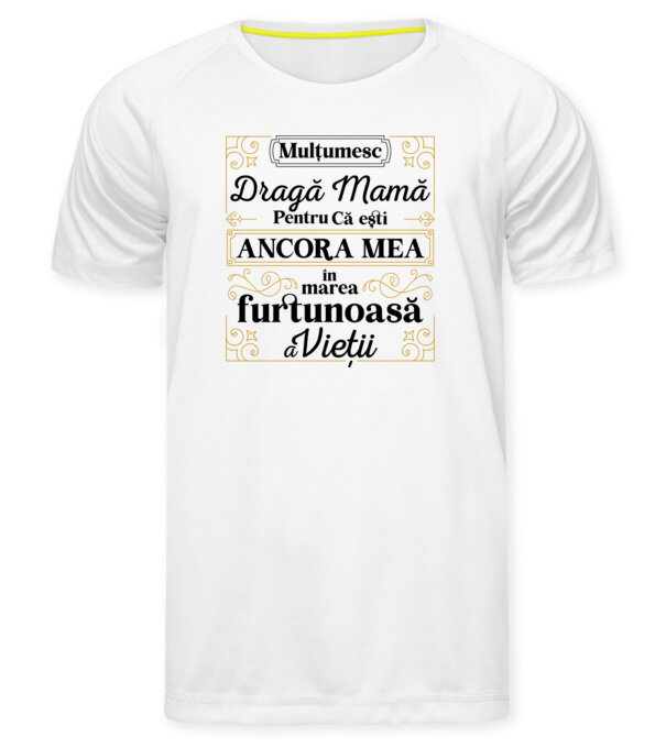  model  pe tricou