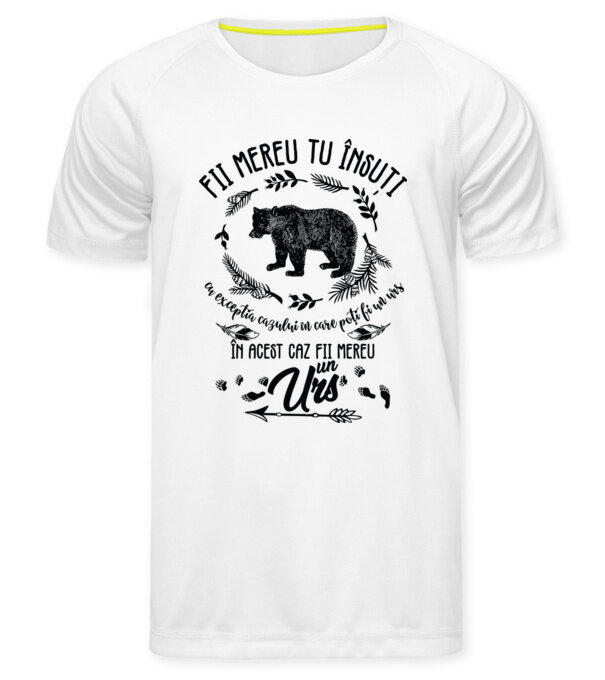  model  pe tricou