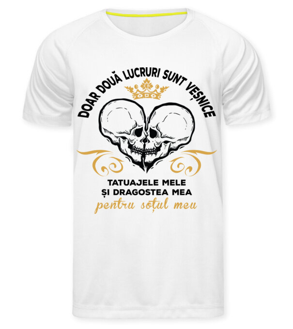  model  pe tricou