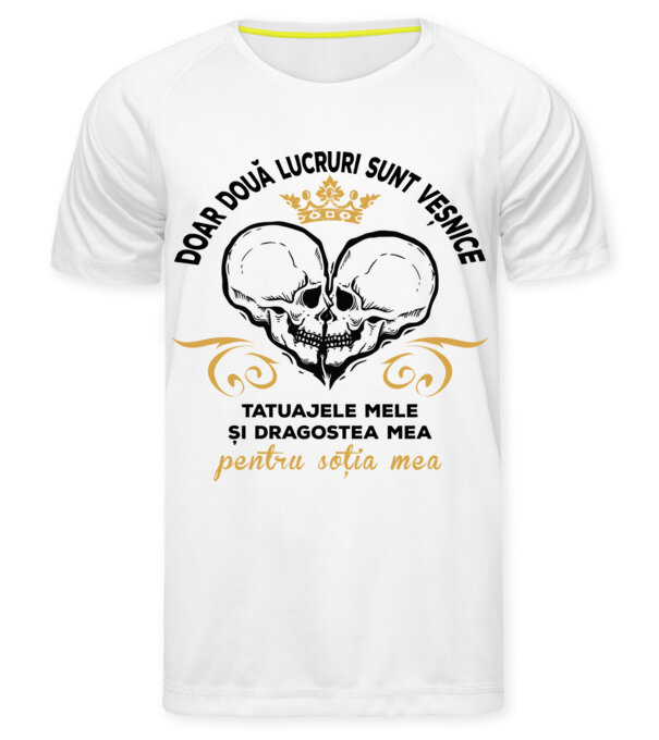  model  pe tricou