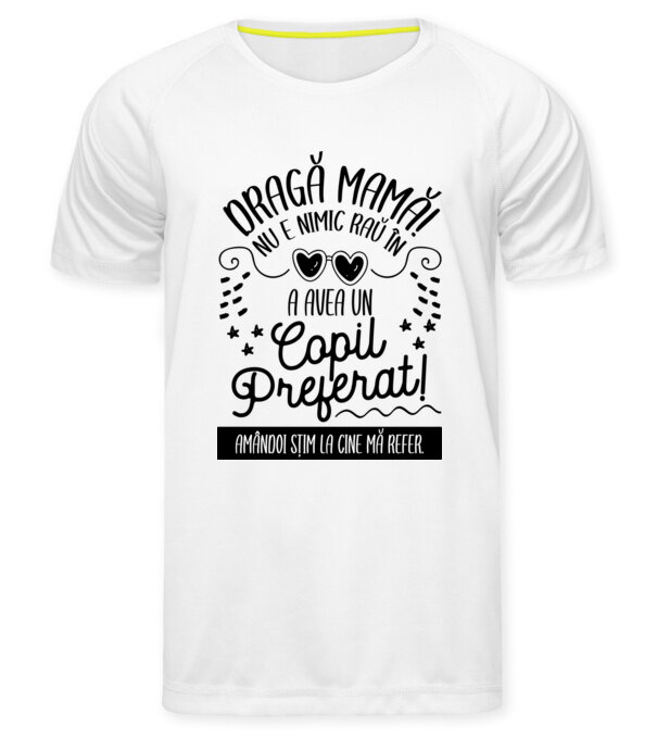  model  pe tricou