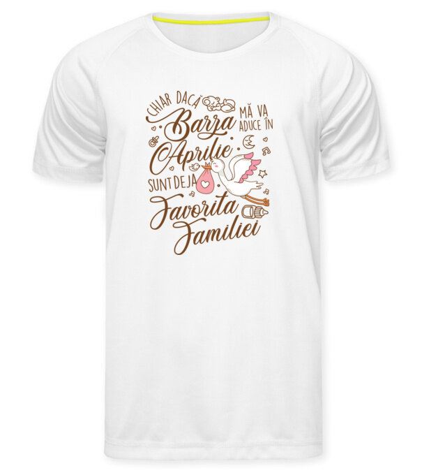  model  pe tricou