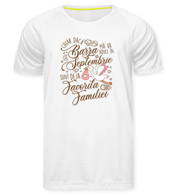  model  pe tricou