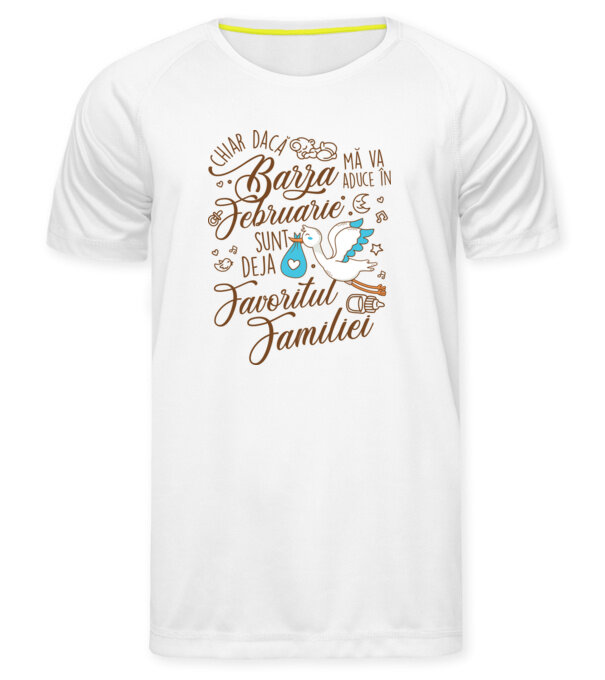  model  pe tricou
