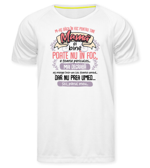  model  pe tricou