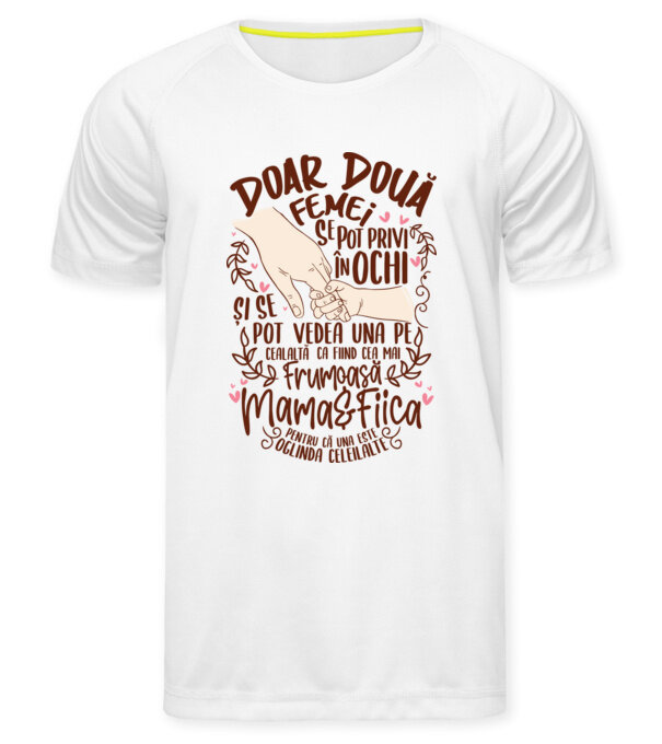  model  pe tricou