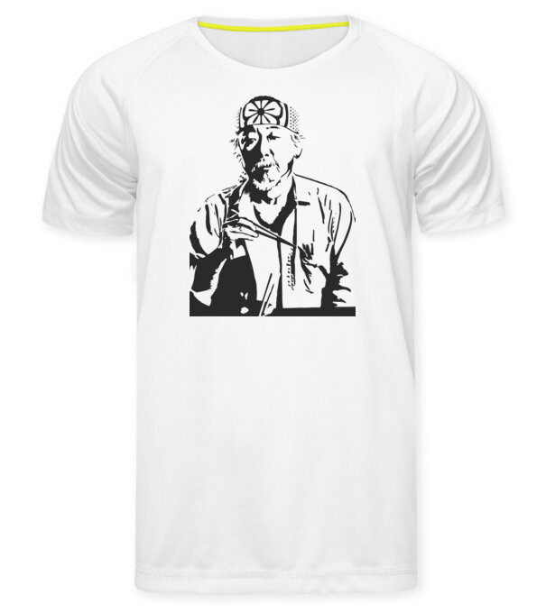  model  pe tricou