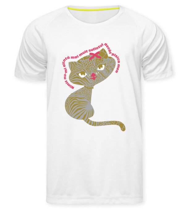  model  pe tricou