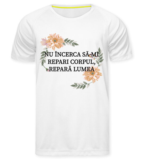  model  pe tricou