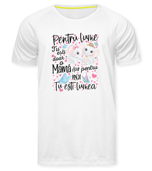  model  pe tricou