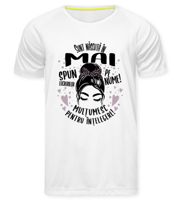  model  pe tricou