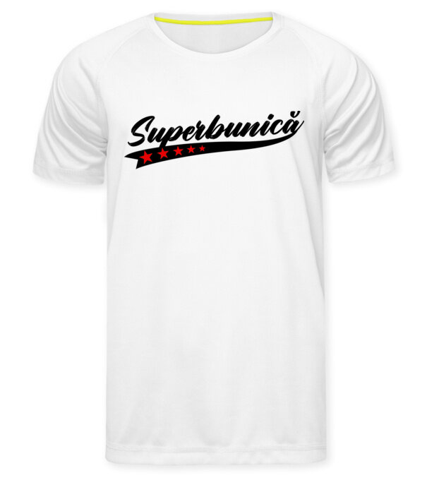  model  pe tricou