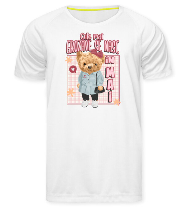  model  pe tricou