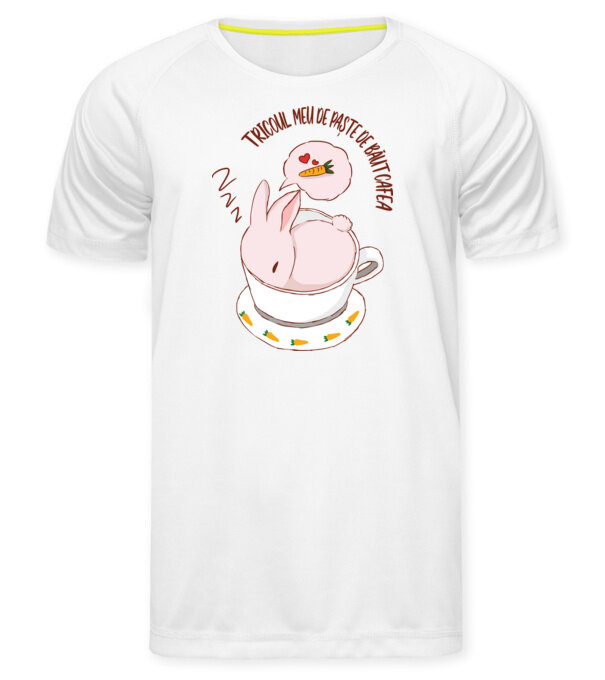  model  pe tricou